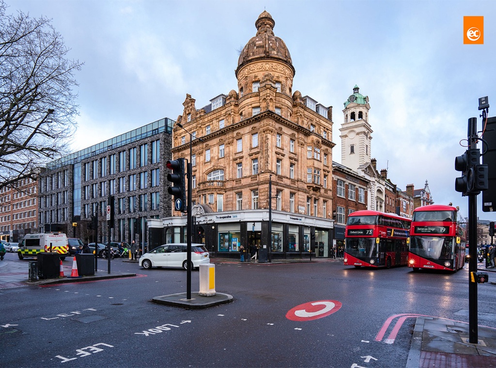 EC الإنجليزية - لندن